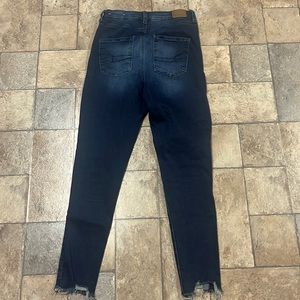 American Eagle Curvy Highest Rise Distress Jeggings  size 4 short